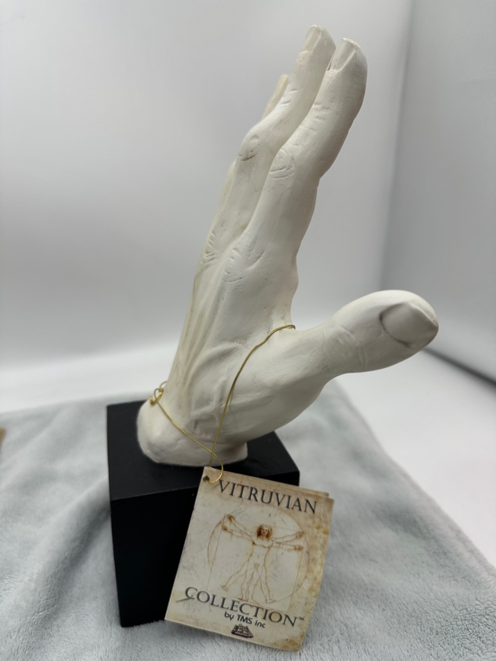 Vintage Vitruvian Collection Left Hand Sculpture - Matte White 2006 by TMS w/Tag - Picture 5 of 8